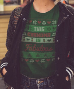 Christmas T-Shirt Gift for Fabulous Grandma